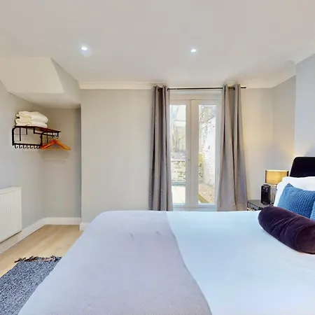 Appartement Tube & Notting Hill Nearby - Garden Flat Haven à Londres Extérieur photo